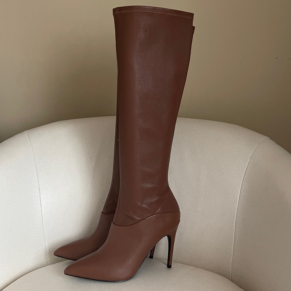 NEW REISS 20”
Carina Pointed Toe Knee High Heel Brown Leather Stiletto Boots - Picture 2 of 13